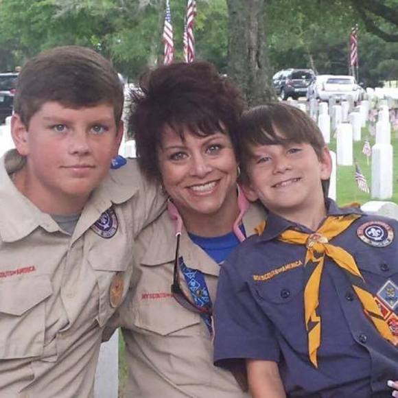 Meet your Posher, Lisa - Picture 1 of 1